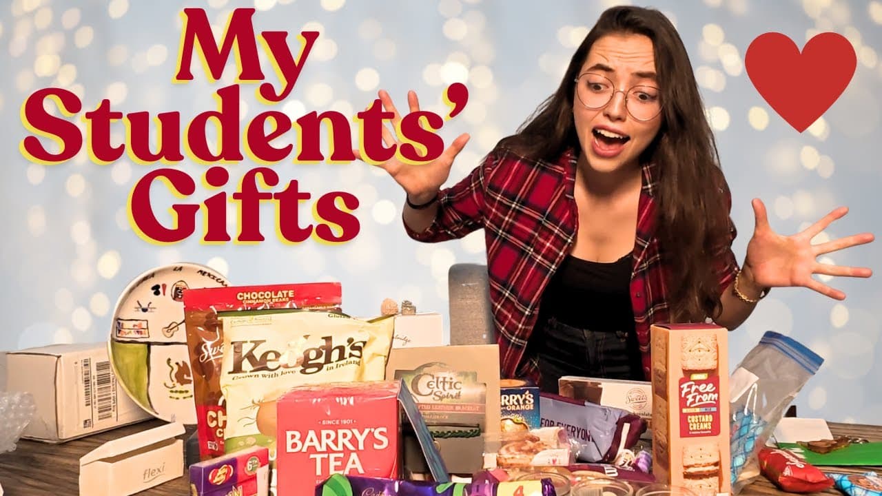 My Students Gave Me THESE Gifts in Mexico! | Learn Spanish (Comprehensible Input)